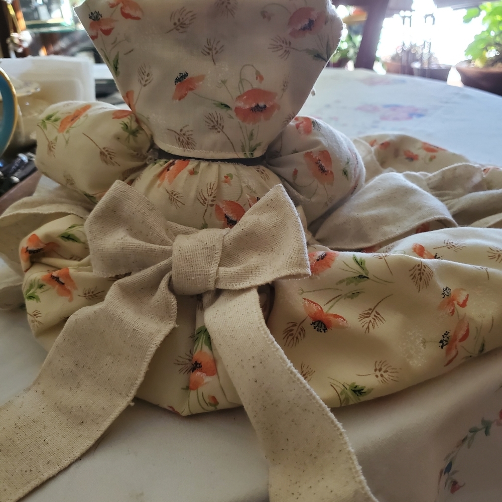 Doll shelf sitter handmade - Picture 6 of 7